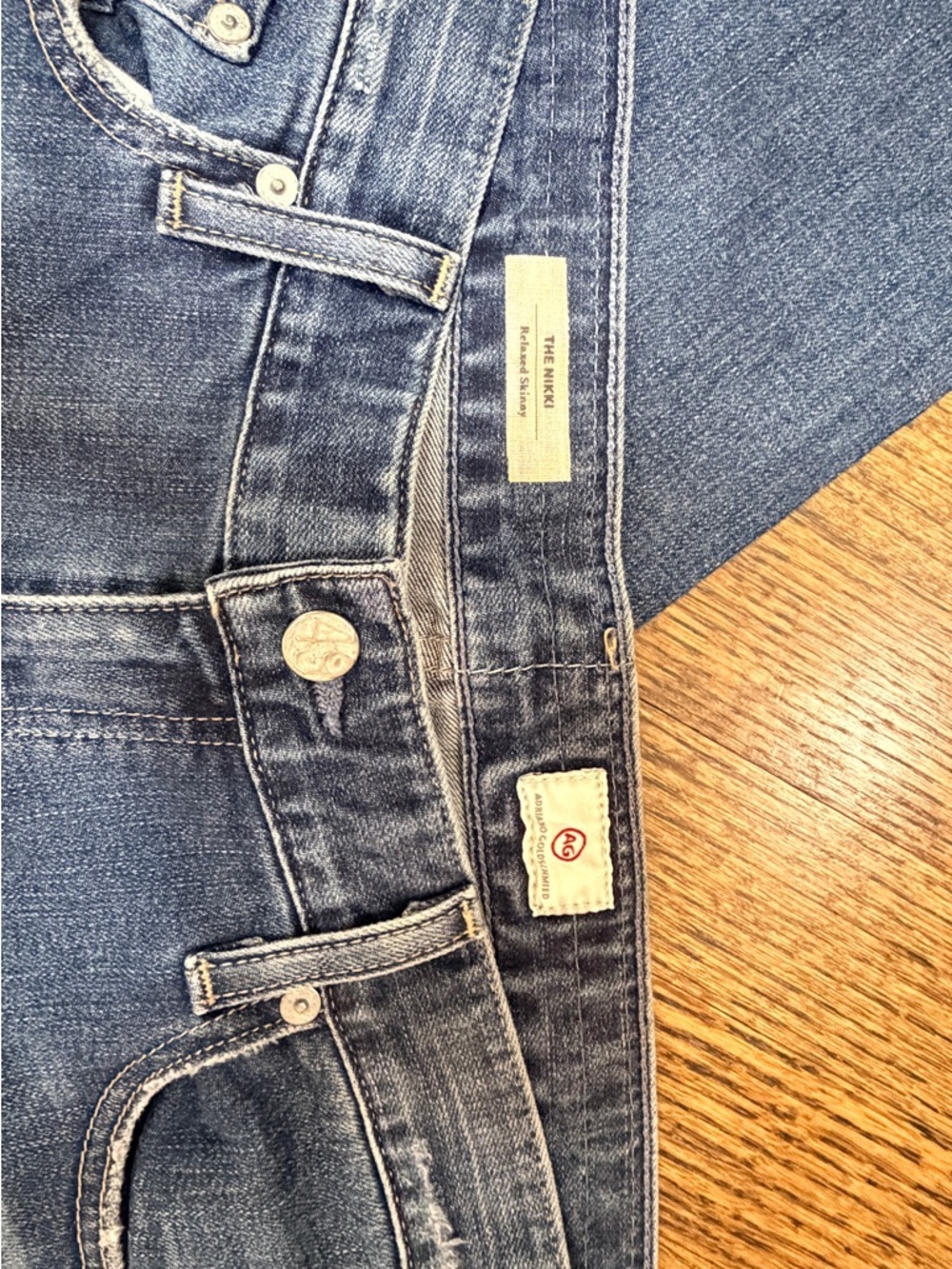 AG Adriano Goldschmied The Nikki Relaxed Skinny Jeans Size 32R Distressed - Picture 2 of 5